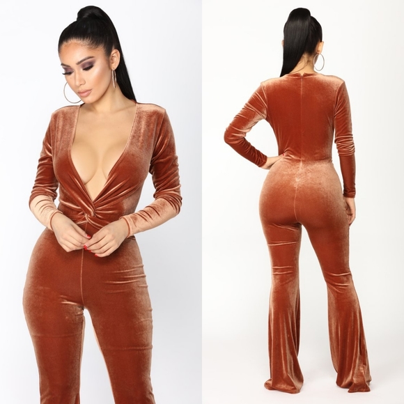 NWT Fashionnova Sexy Velvet Twist Front Jumpsuit - Picture 2 of 4